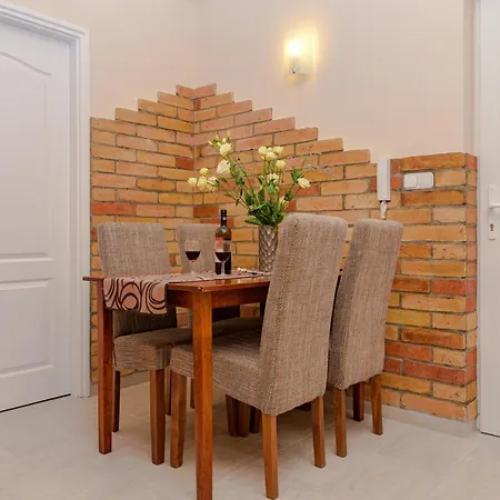 Illes Apartmanok Ii. * Hajduszoboszlo