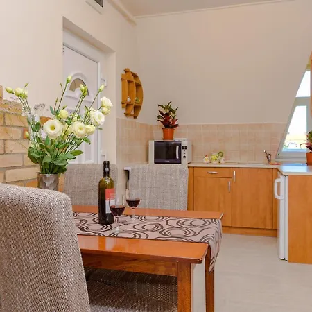 Illes Apartmanok Ii. * Hajduszoboszlo