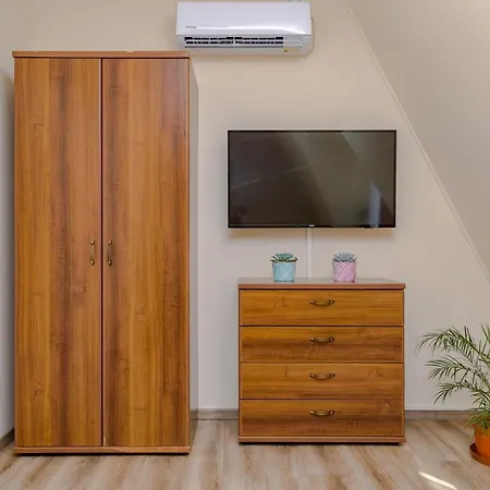 Illes Apartmanok Ii. * Hajduszoboszlo